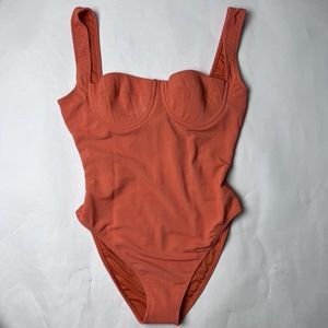 NWT-Morgan Stewart Sport One Piece Ribbed Bra Top Tie Back Orange